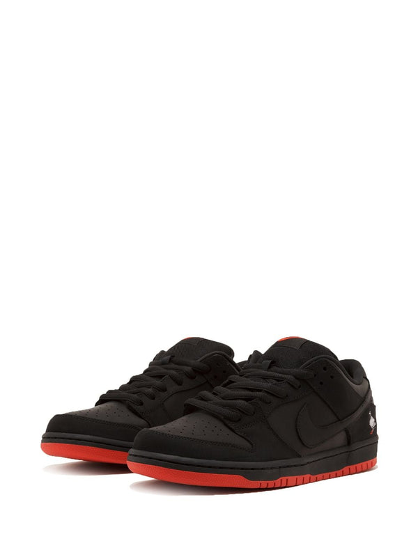 Nike Dunk Low SB TRD QS sneakers