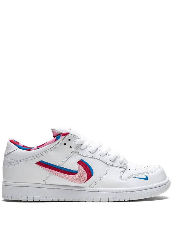 Nike sb dunk low sneakers