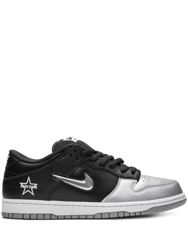 Nike x Supreme SB Dunk Low sneakers