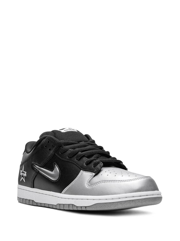 Nike x Supreme SB Dunk Low sneakers