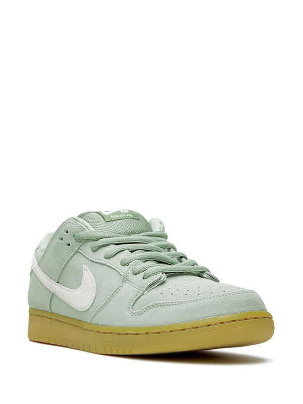 Nike SB Dunk low-top sneakers