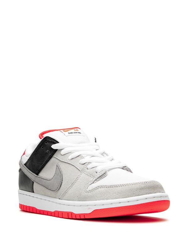 Nike SB Dunk low-top sneakers