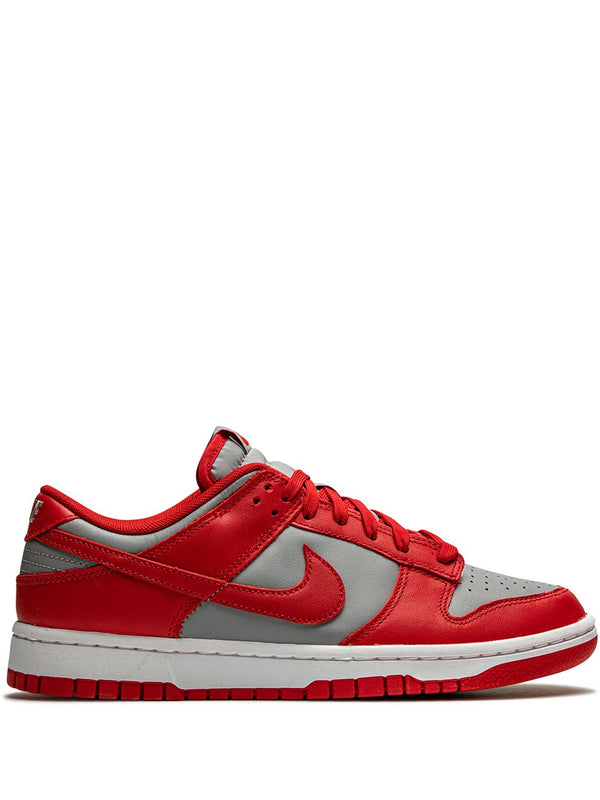 Nike Dunk Low sneakers