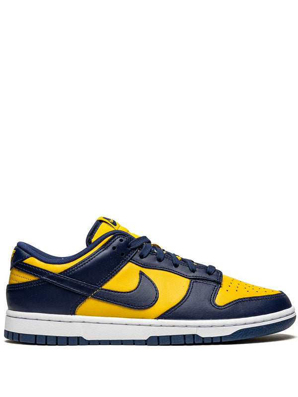 Nike Dunk Low sneakers