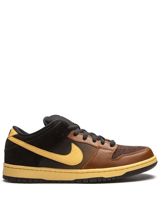 Nike Dunk SB Low sneakers