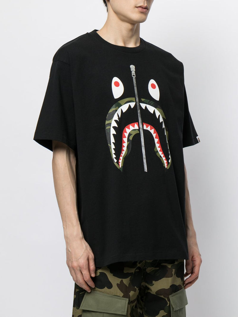 A BATHING APE® Desert Camo Shark T-shirt – TOPDROP-NEWYORK