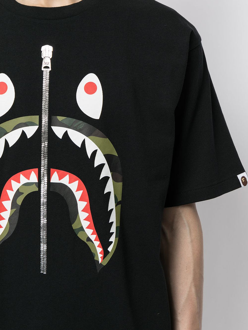 A BATHING APE® Desert Camo Shark T-shirt – TOPDROP-NEWYORK