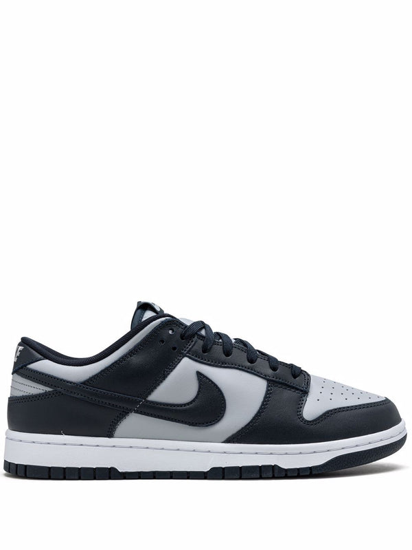 Nike Dunk Low sneakers