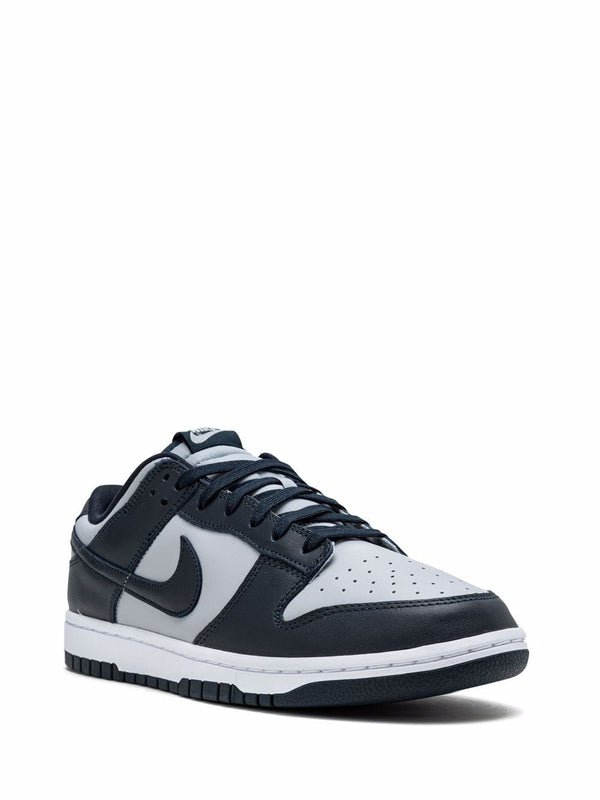 Nike Dunk Low sneakers