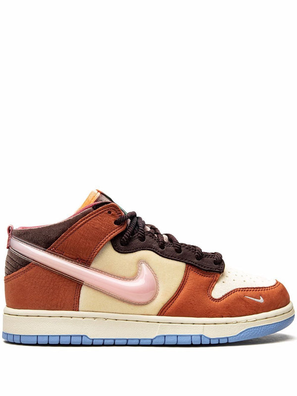 Nike x Social Status Dunk Mid "Chocolate Milk" sneakers