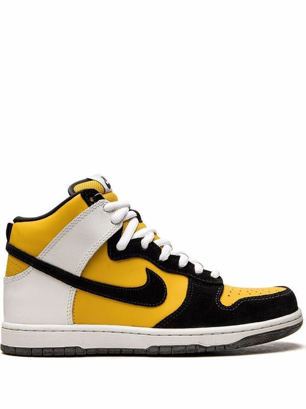 Nike Dunk High SB EMB sneakers