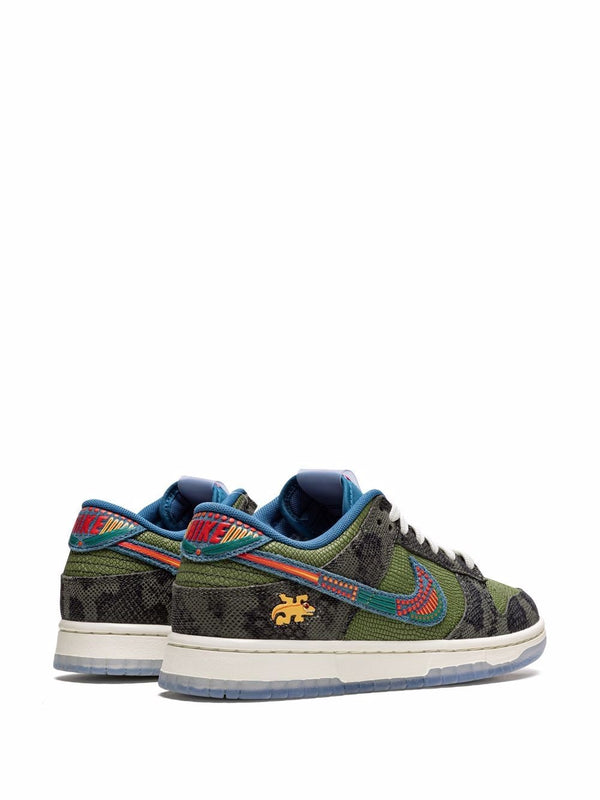 Nike Dunk Low "Siempre Familia" sneakers