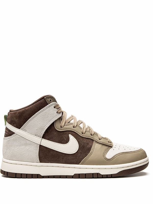 Nike Dunk High “Light Chocolate” sneakers