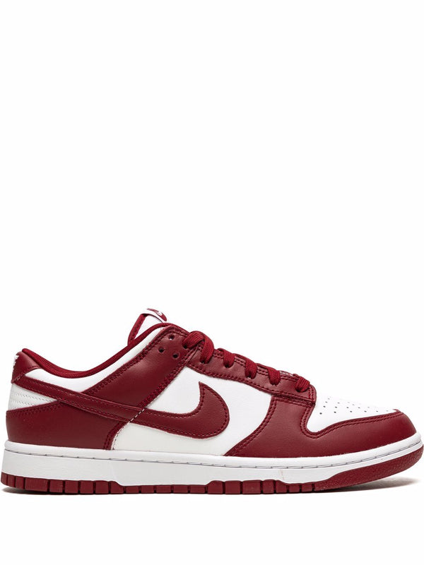 Nike Dunk Low sneakers