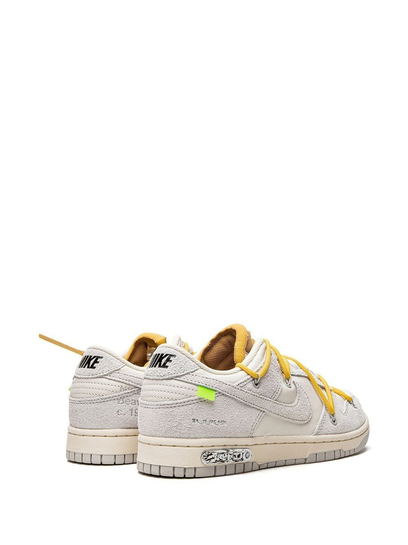 Nike Dunk Low sneakers