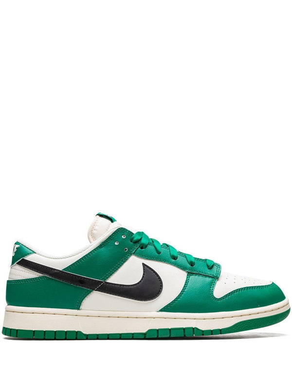 Nike Dunk Low Retro SE sneakers