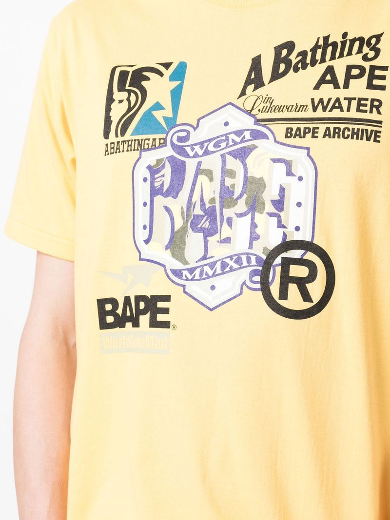 A BATHING APE® graphic-print T-shirt