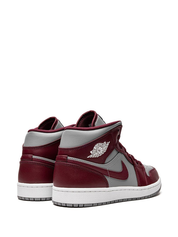 Jordan Air Jordan 1 Mid sneakers